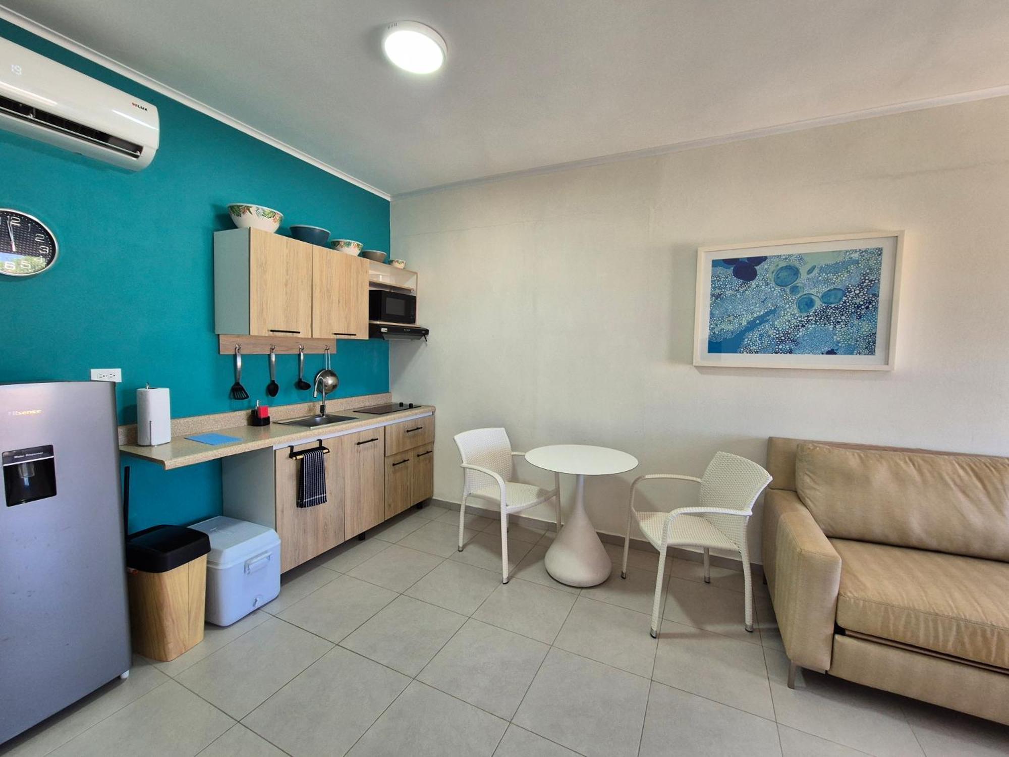 Ocean Breeze Apartments In Aruba オラニエスタッド エクステリア 写真